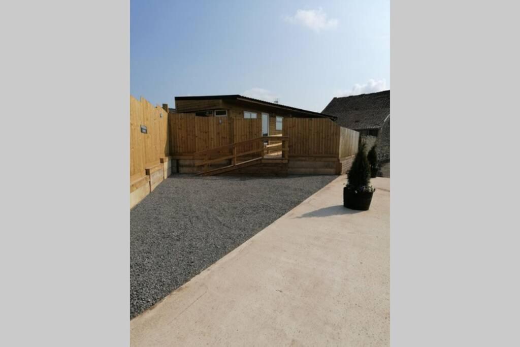 Featheredge Corner Lodge Wells Exterior foto