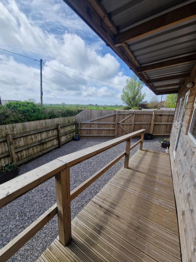 Featheredge Corner Lodge Wells Exterior foto